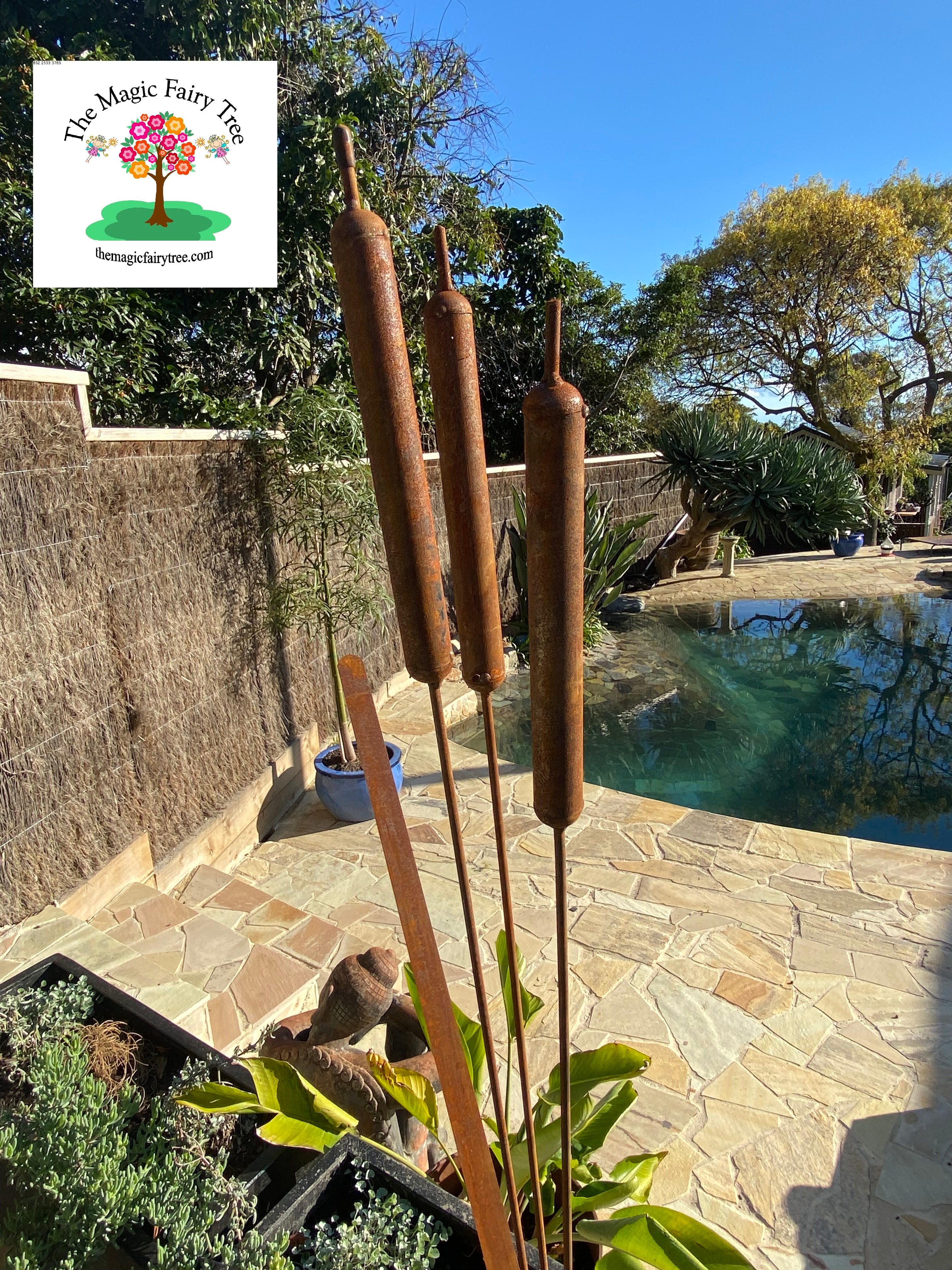 Metal Bulrushes Rustic Stakes image 1