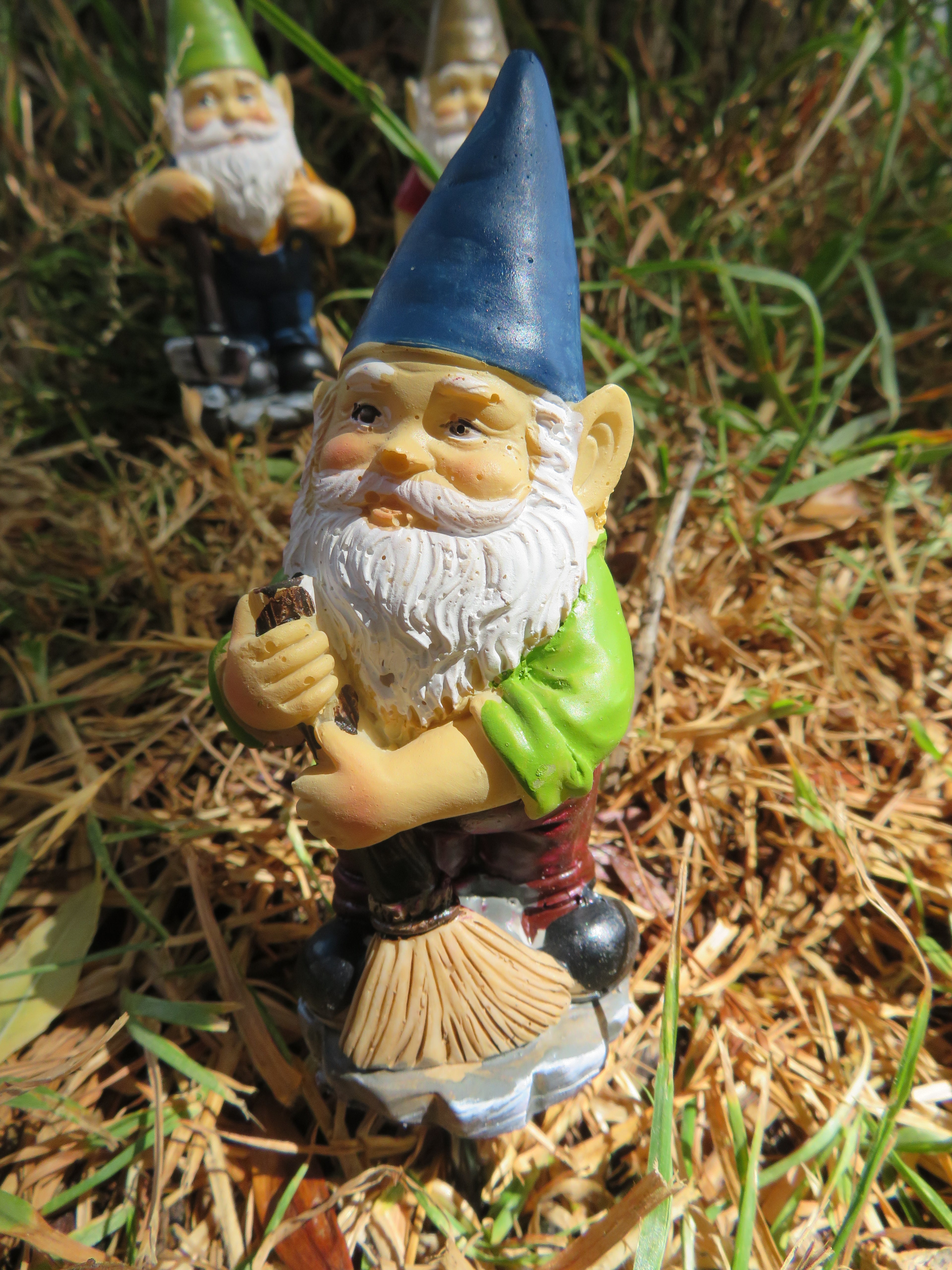 12cm garden gnome stakes image 9