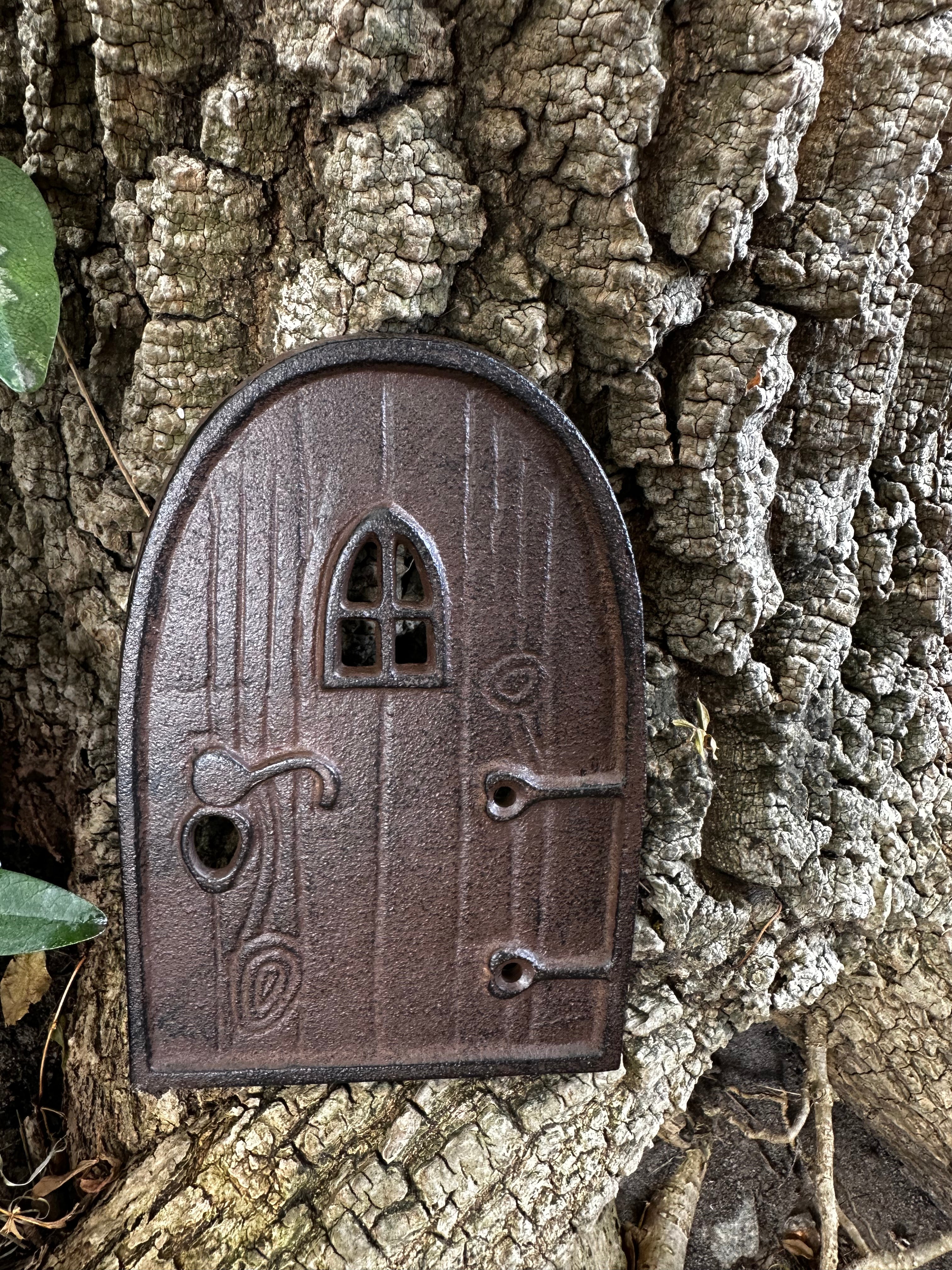 Cast iron fairy door image 6