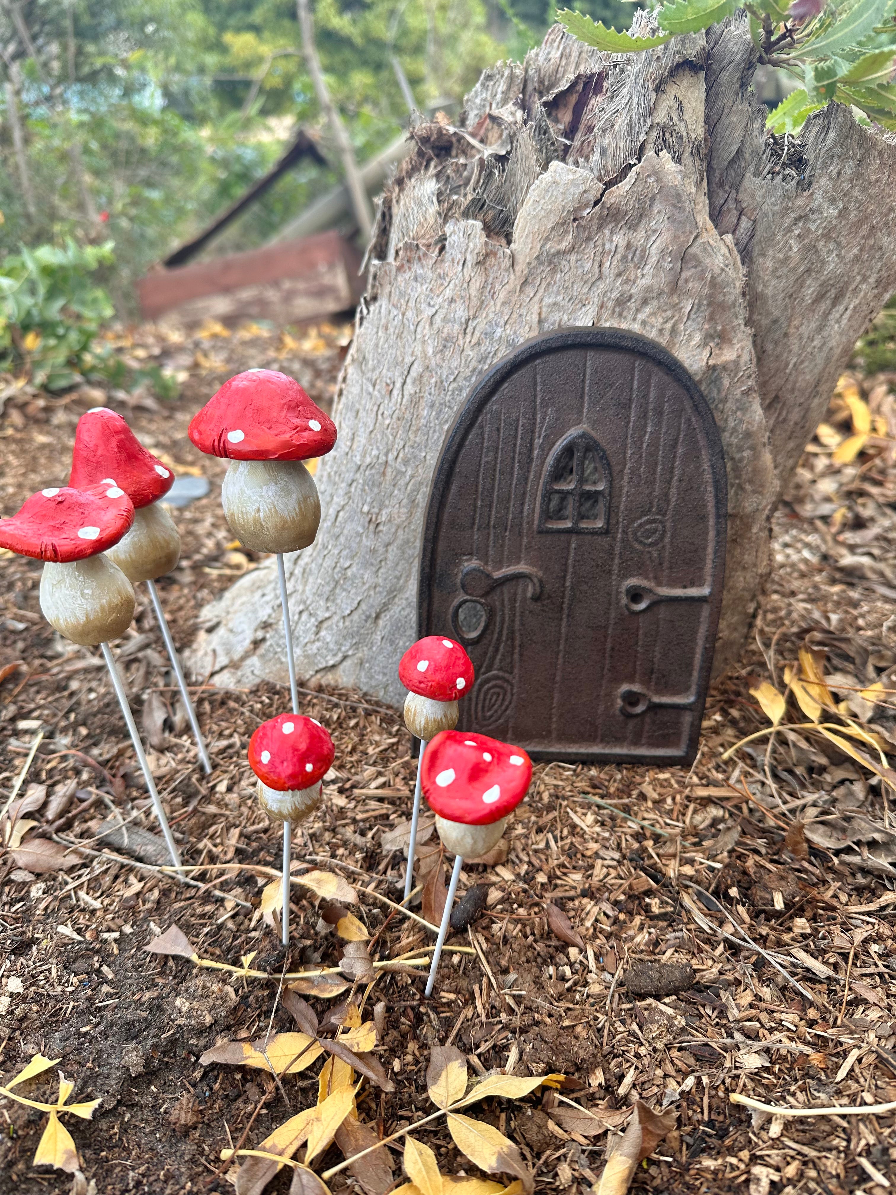 Cast iron fairy door image 1
