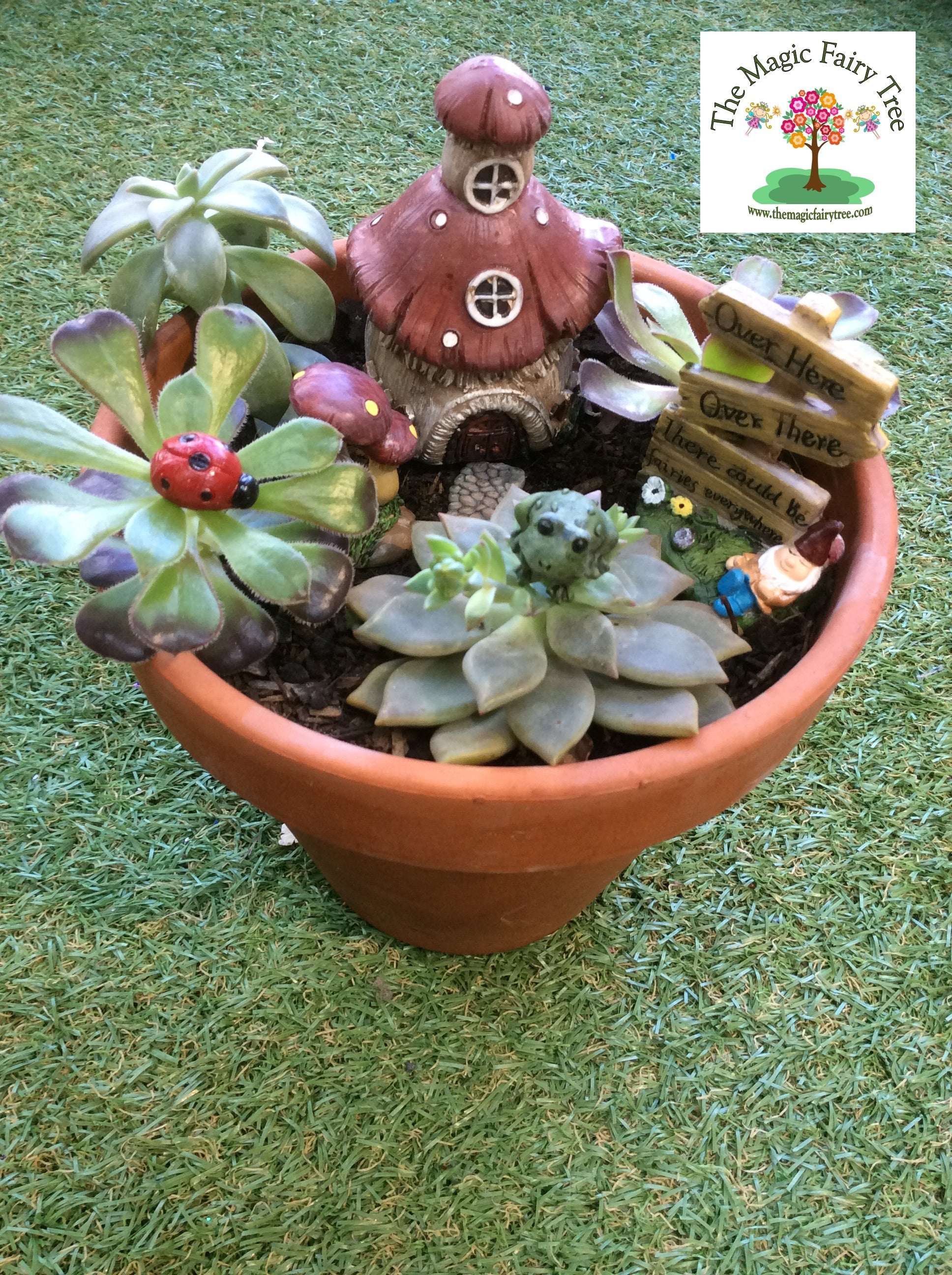 Gnome fairy garden set image 0