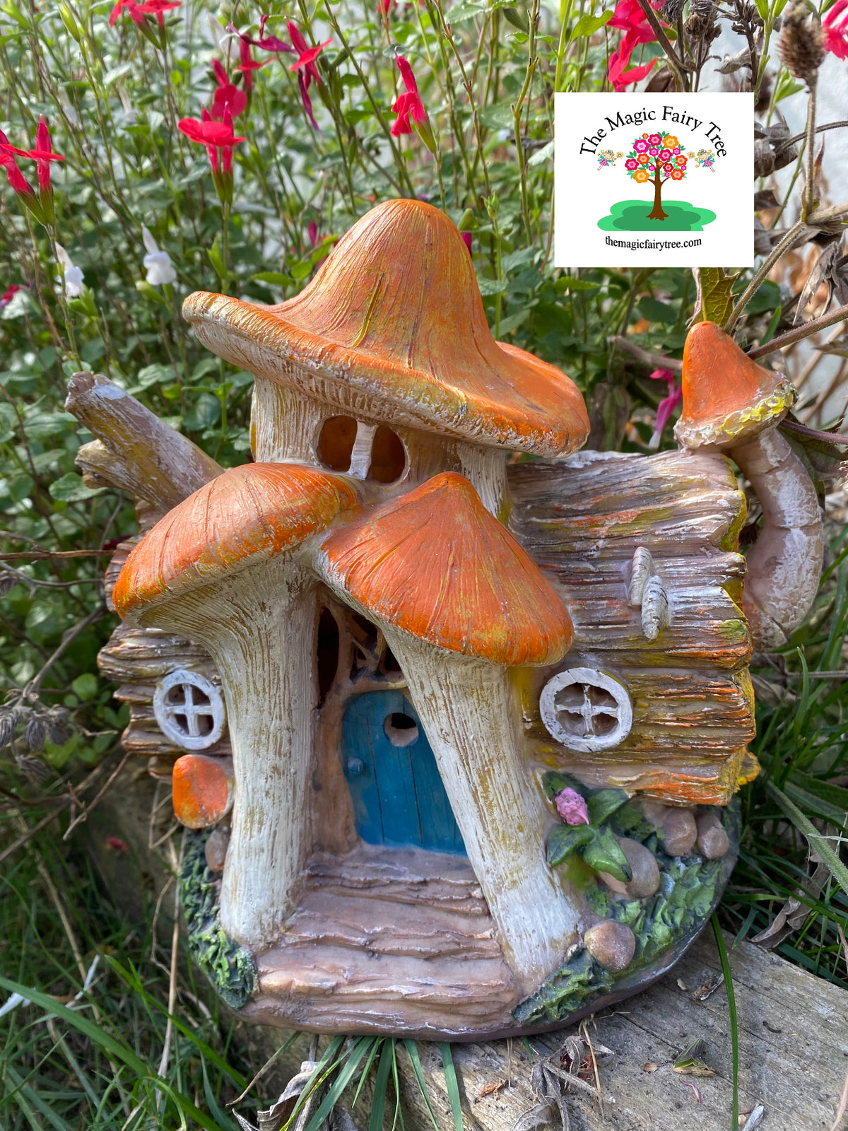 Solar fairy log house image 2