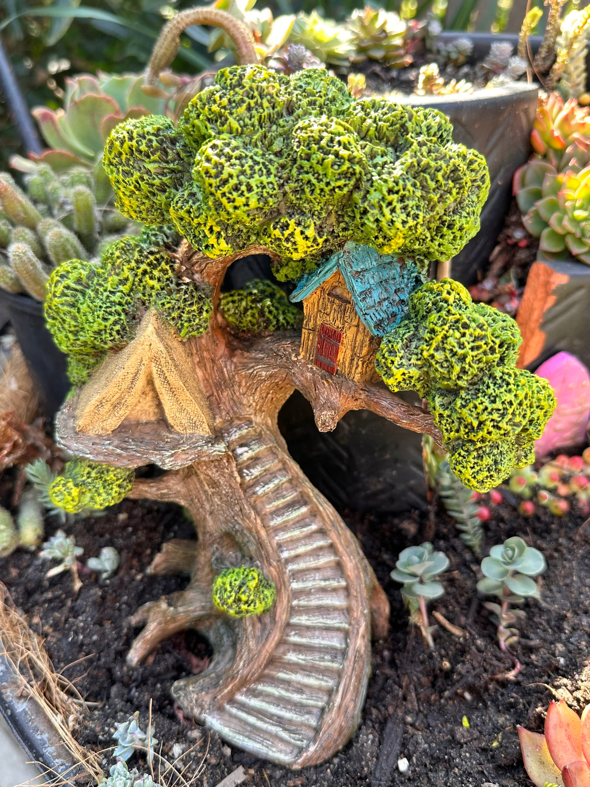 22cm Enchanted Treehouse fairy house