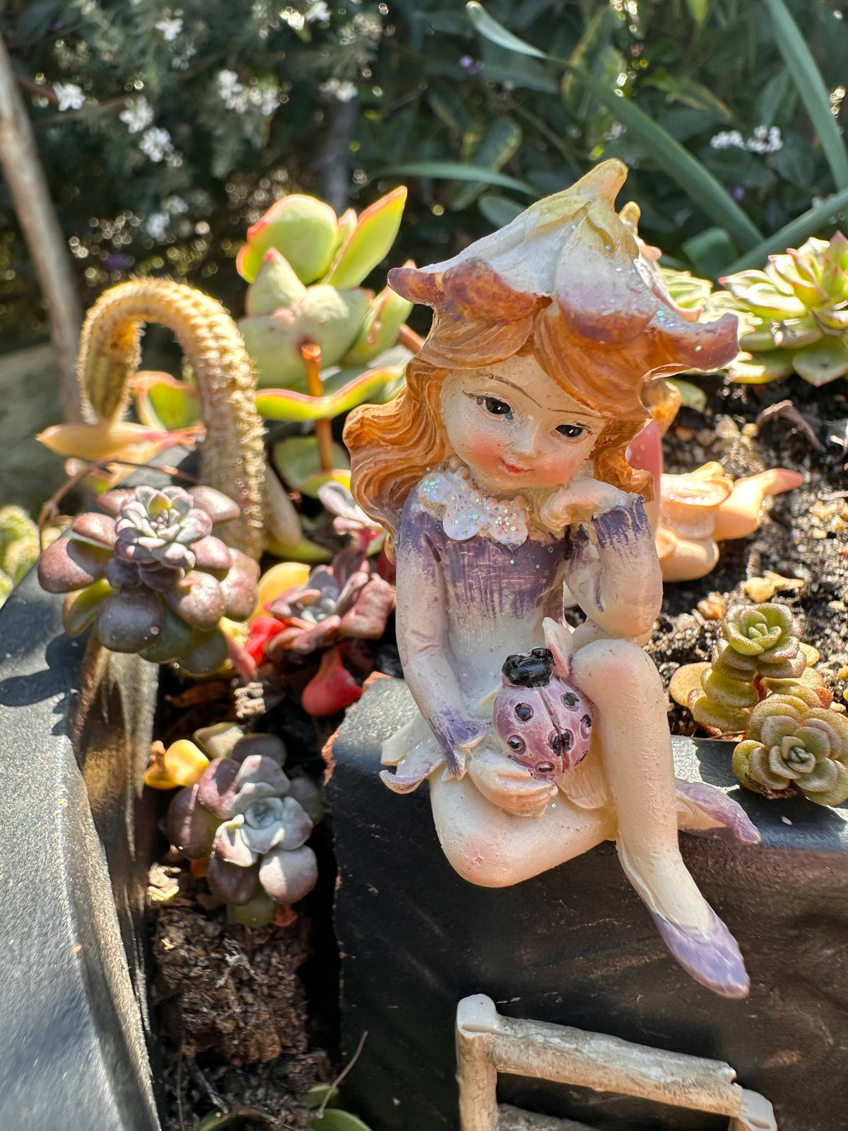 Flower Fairy Sitting Garden Fairy