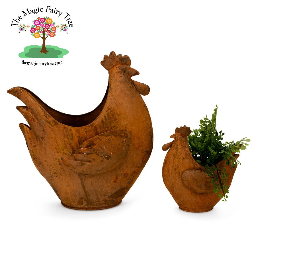 Rusty Chicken Planter image 1