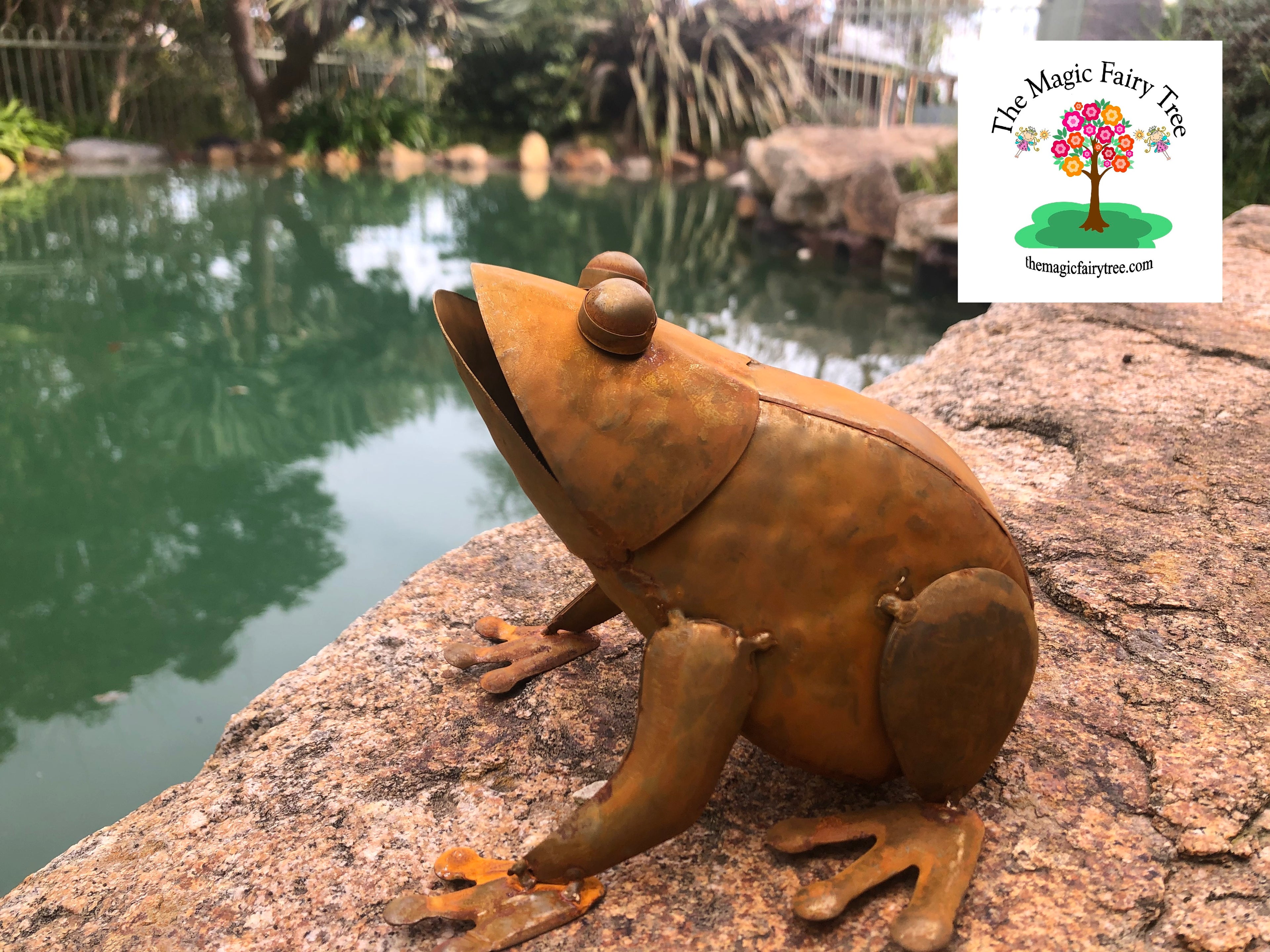 Large Rusty Metal Frog Garden Statue image 1
