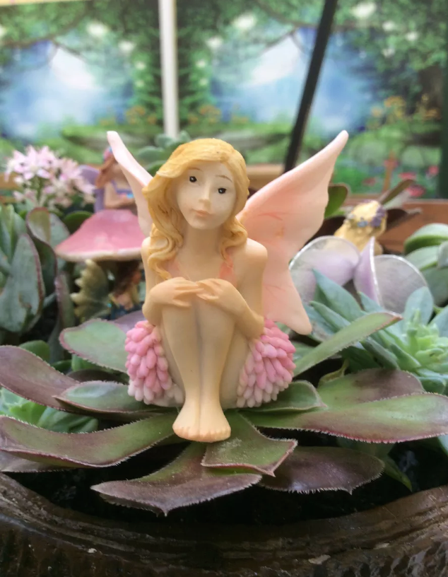 6cm Elf Fairy - hugging knees image 1