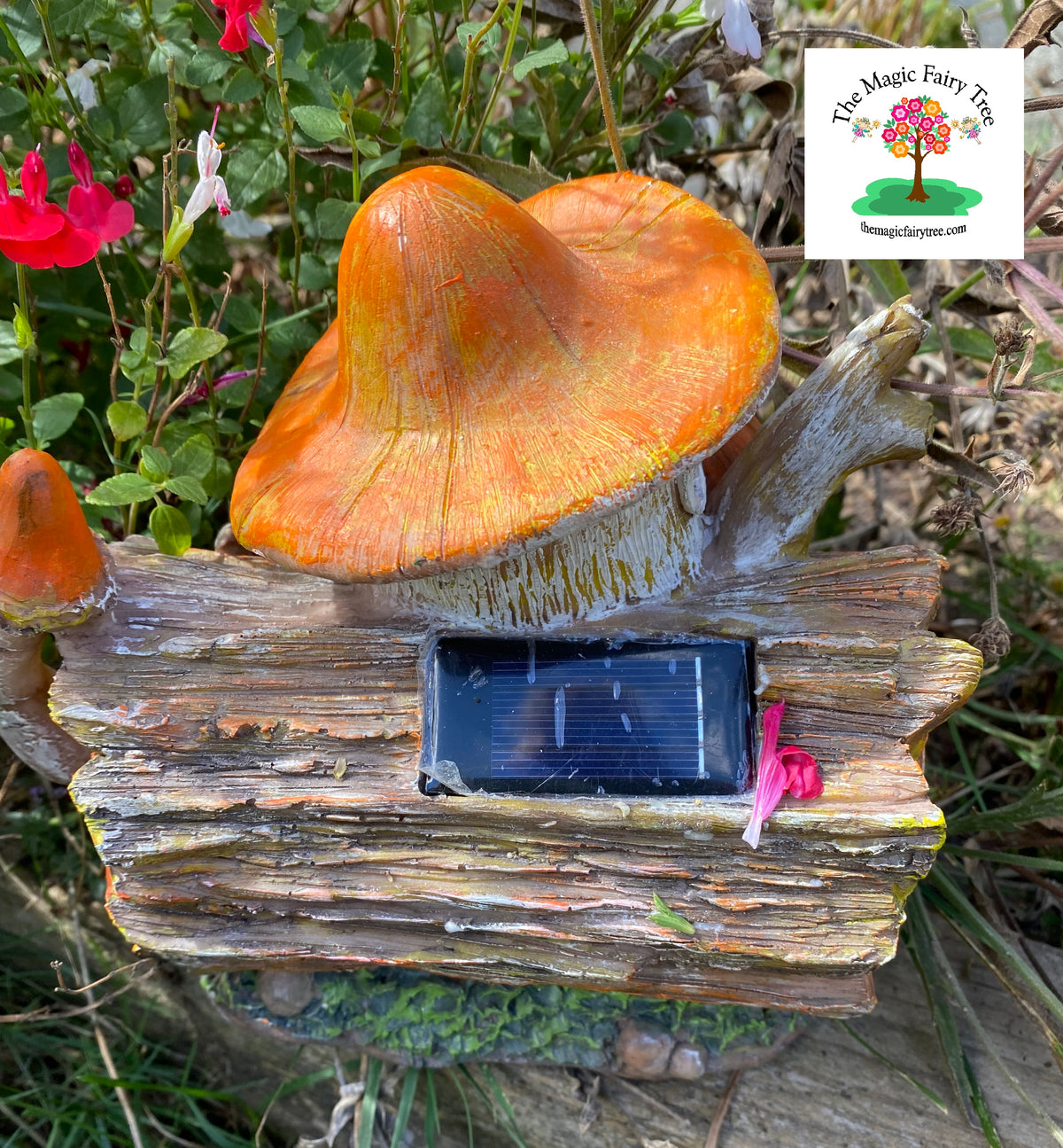 Solar fairy log house image 4