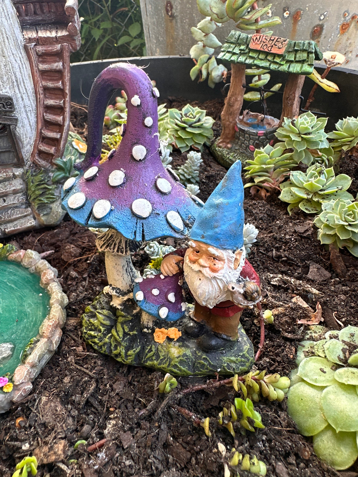13cm gnome with mushroom