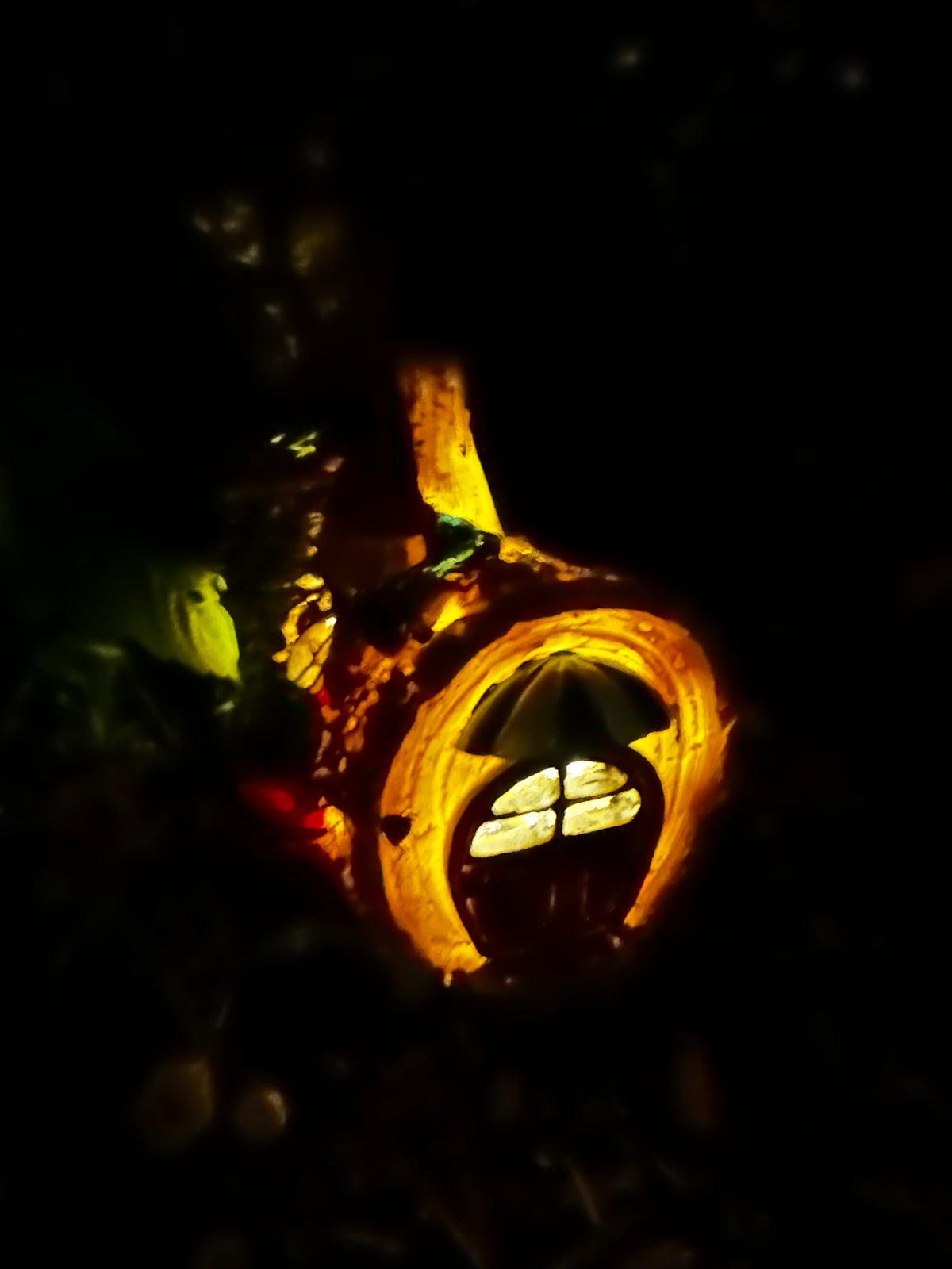 14.5cm Solar gnome log cabin house