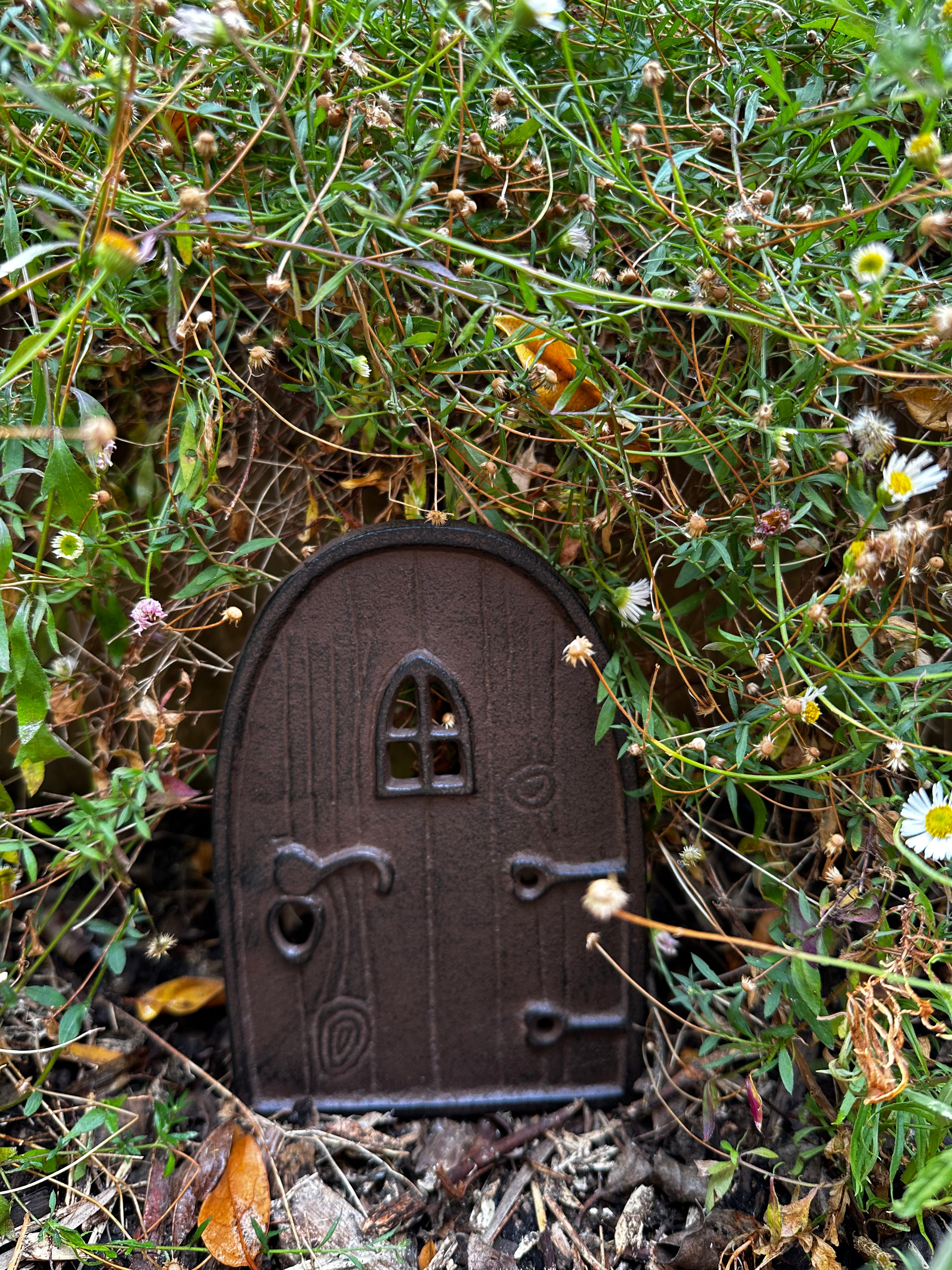 Cast iron fairy door image 4