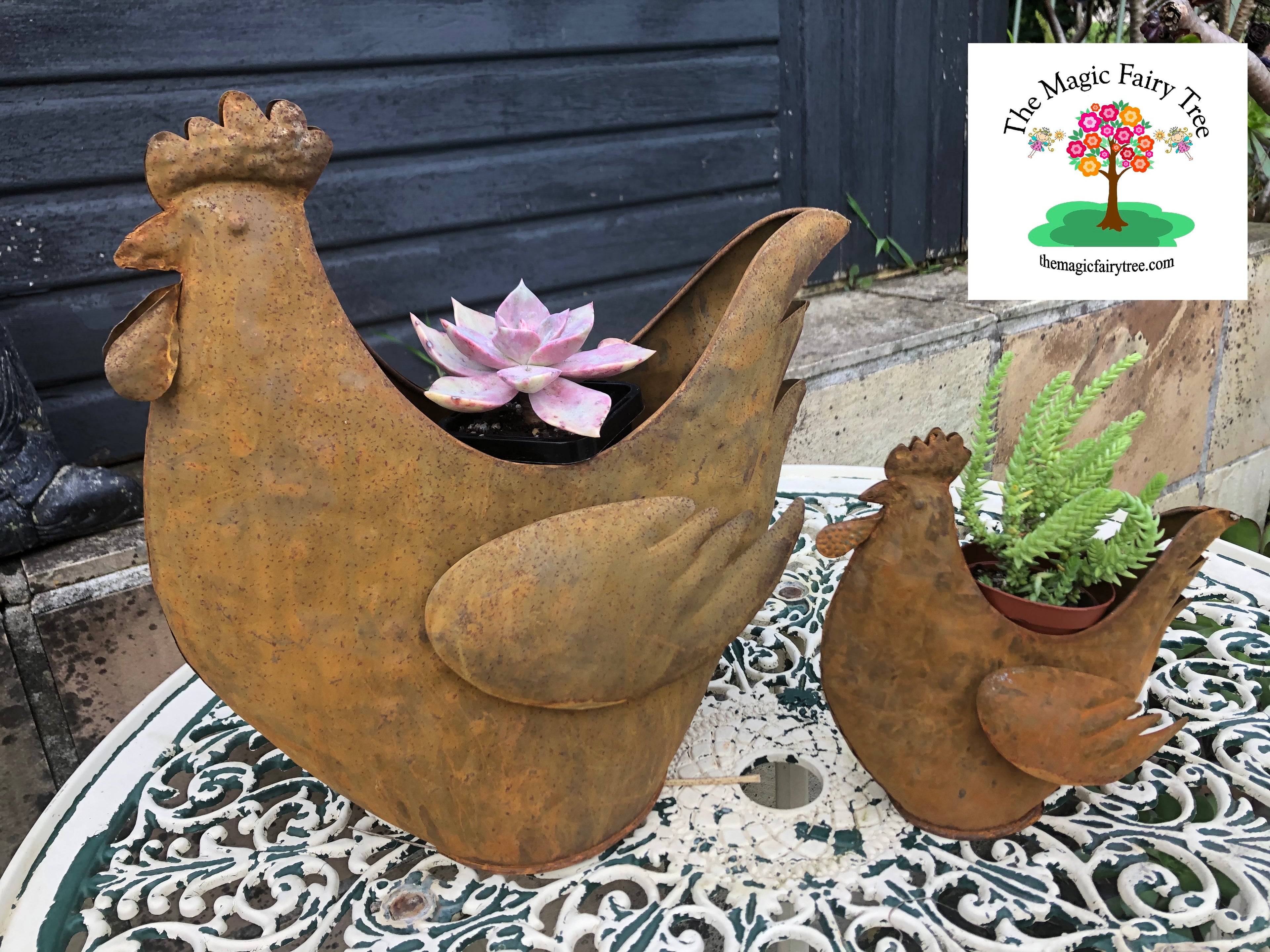 Rusty Chicken Planter image 3
