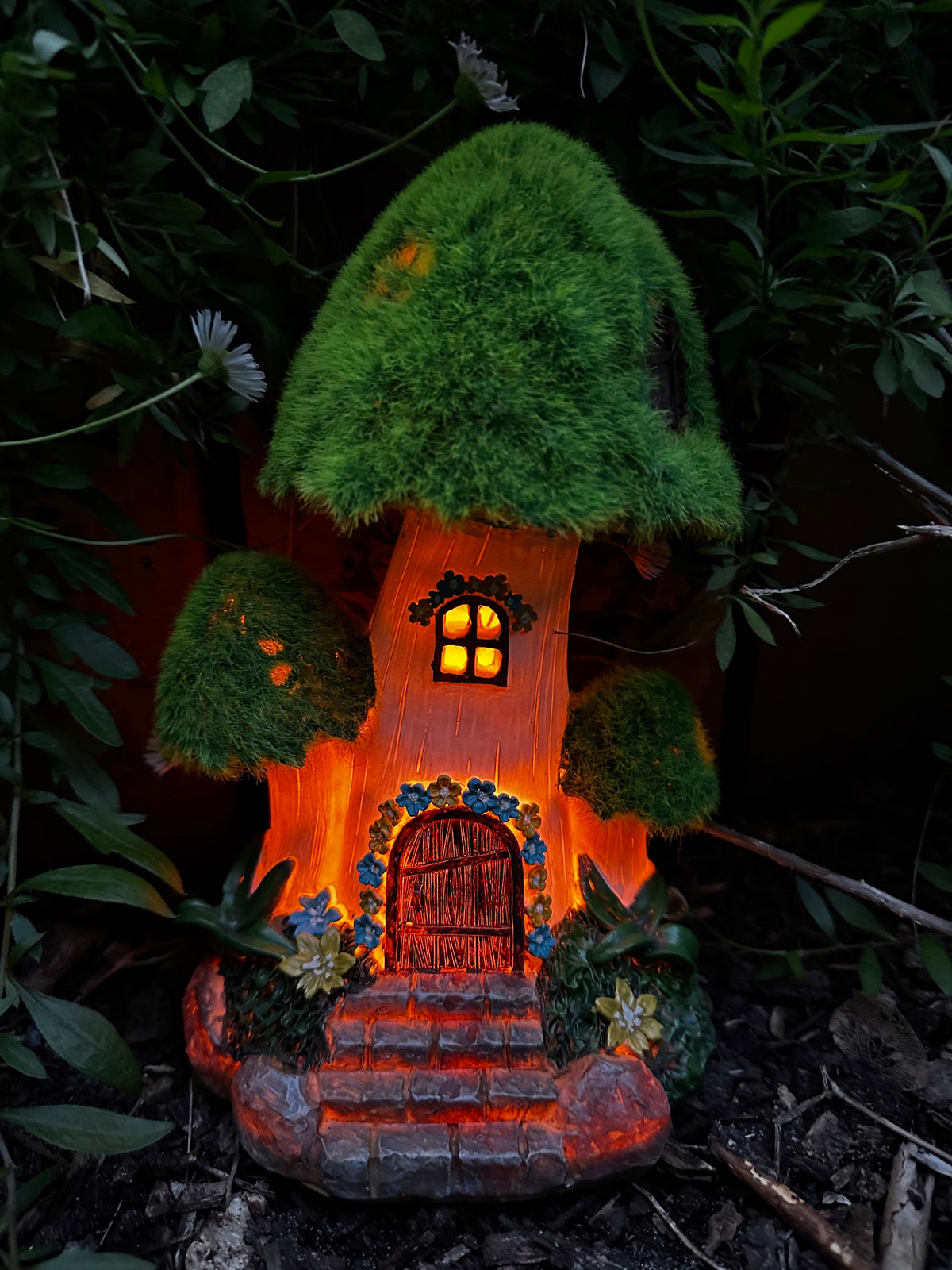 Solar grass house image 1