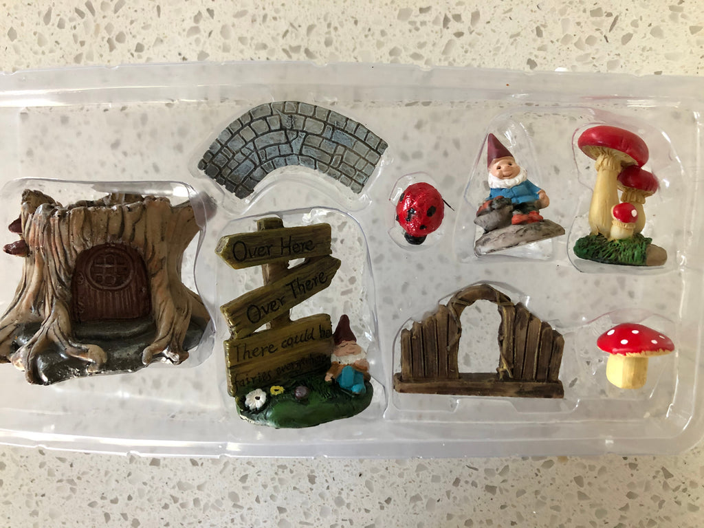 Gnome fairy garden set image 1