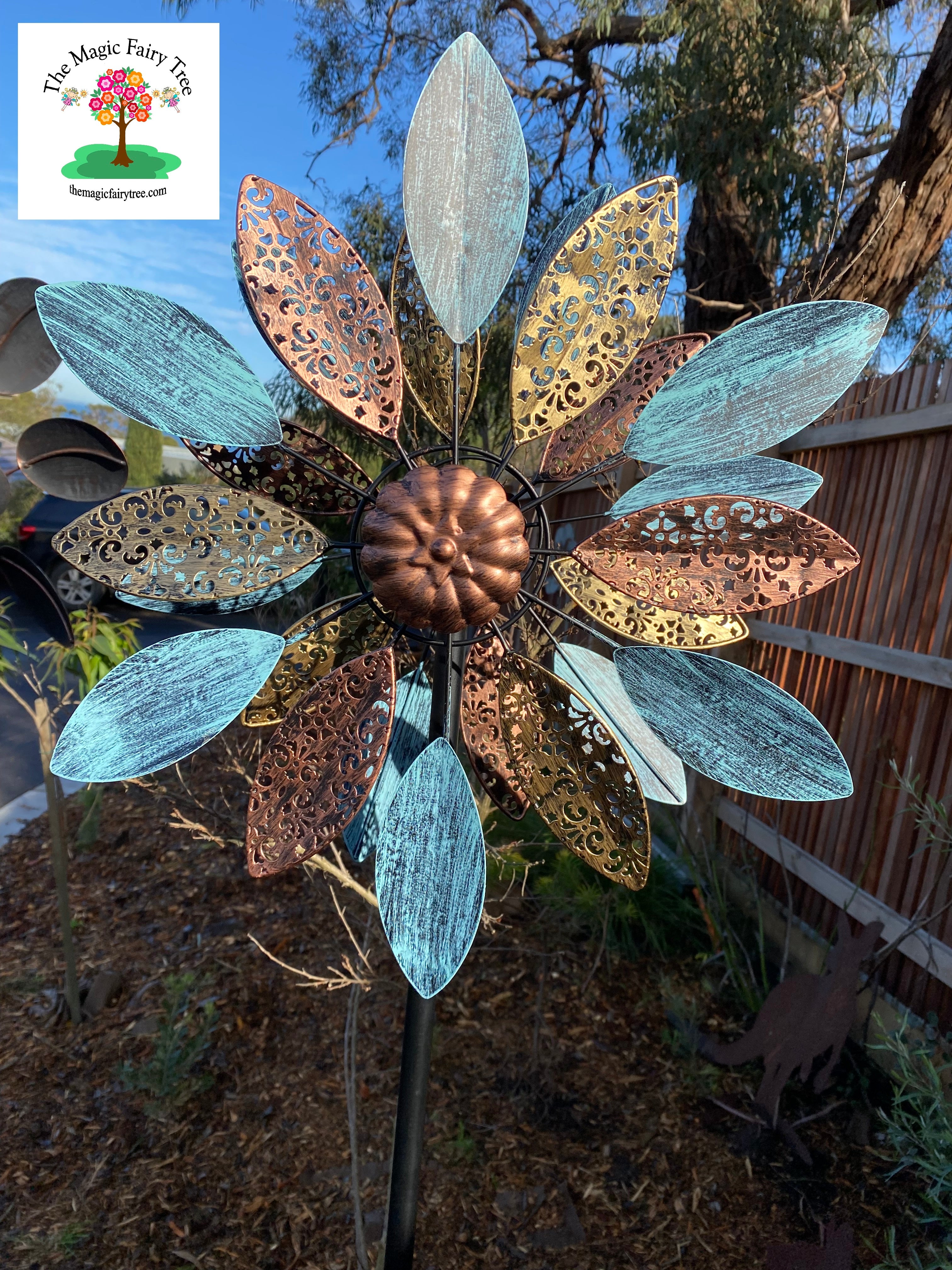 Lacey Daisy Metal Windmill image 0