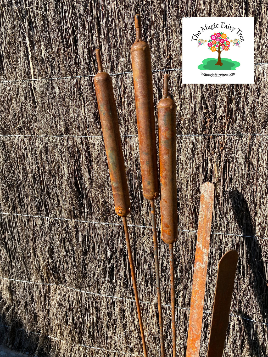 Metal Bulrushes Rustic Stakes image 3