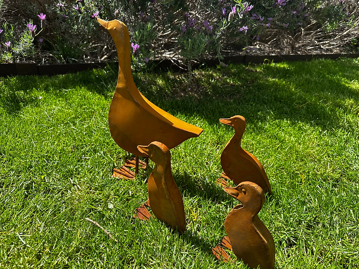 Rusty Metal Duck and Ducklings Set