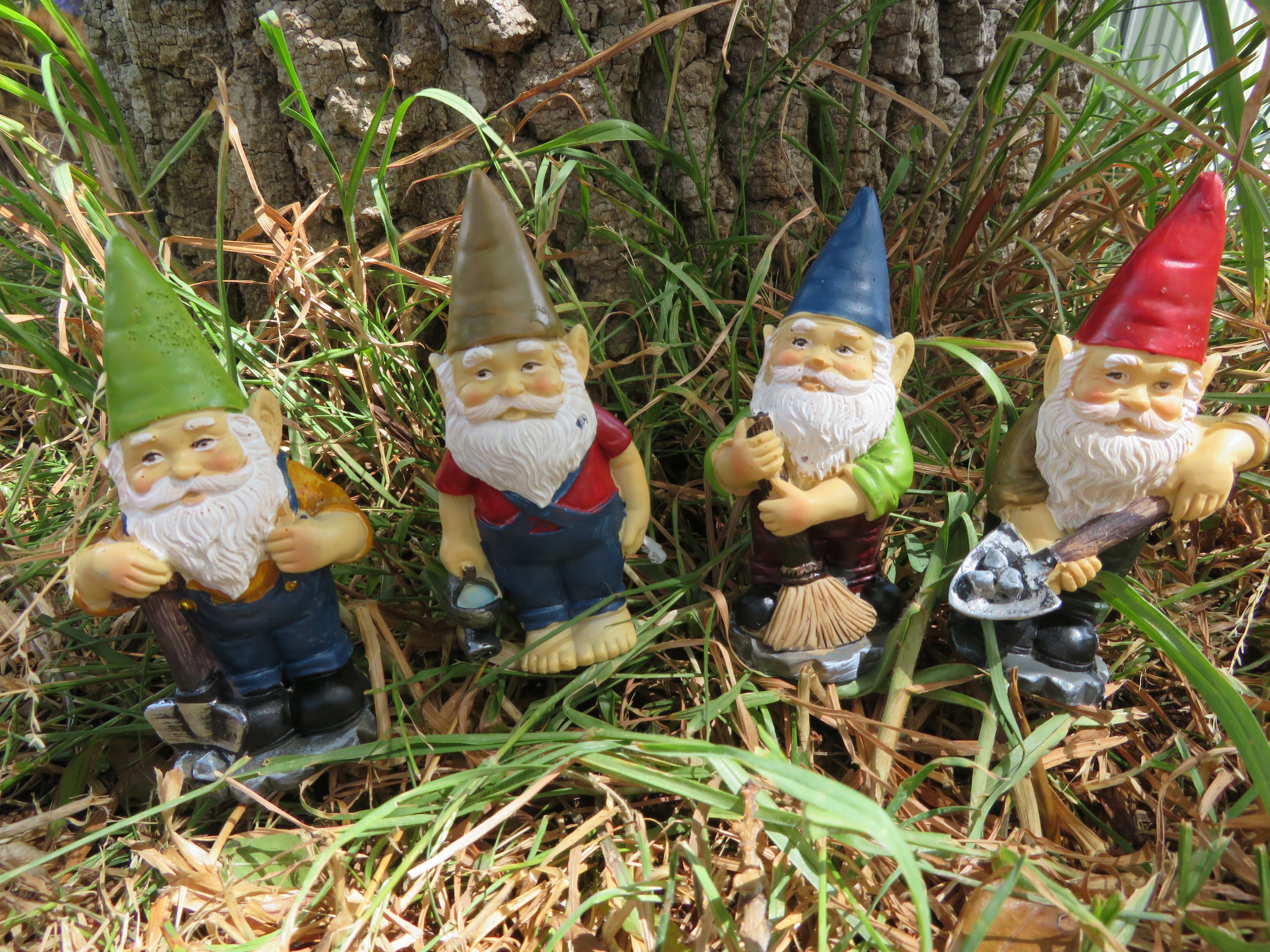 12cm garden gnome stakes image 2