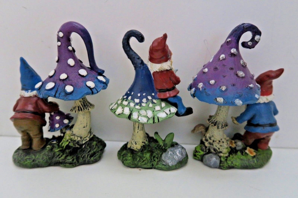 13cm polyresin mushroom with gnome image 1