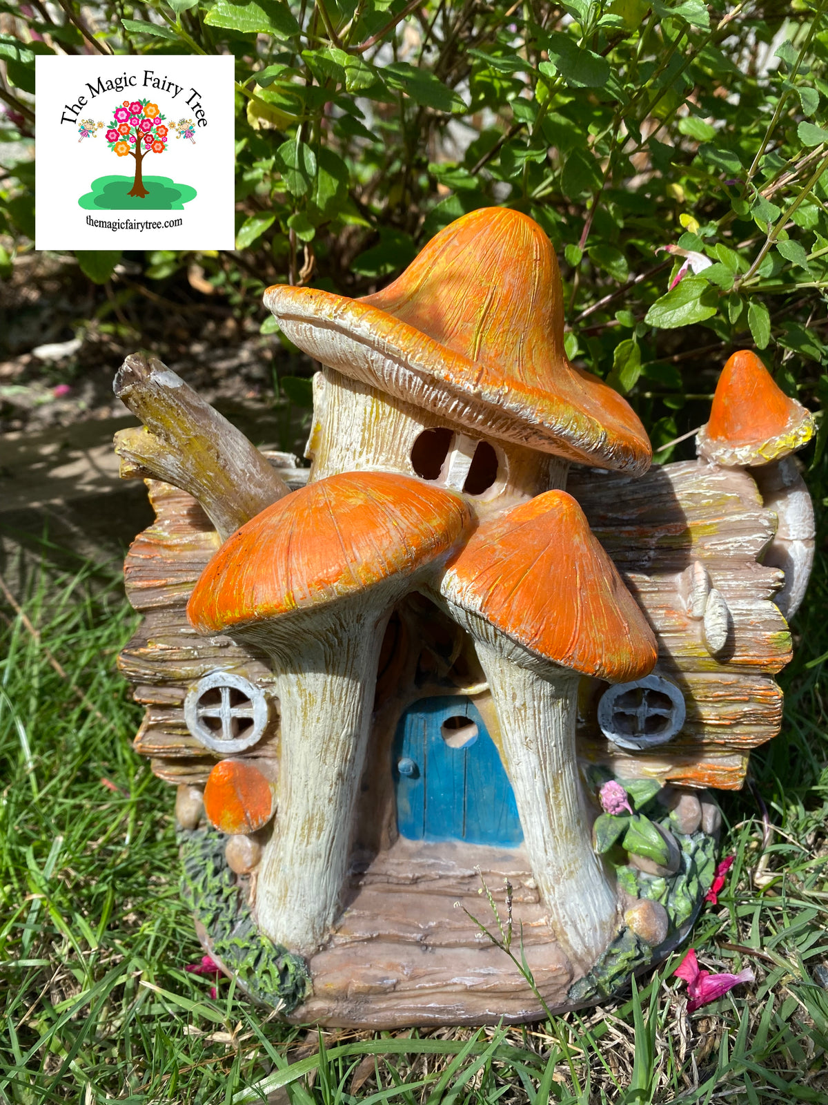 Solar fairy log house image 0