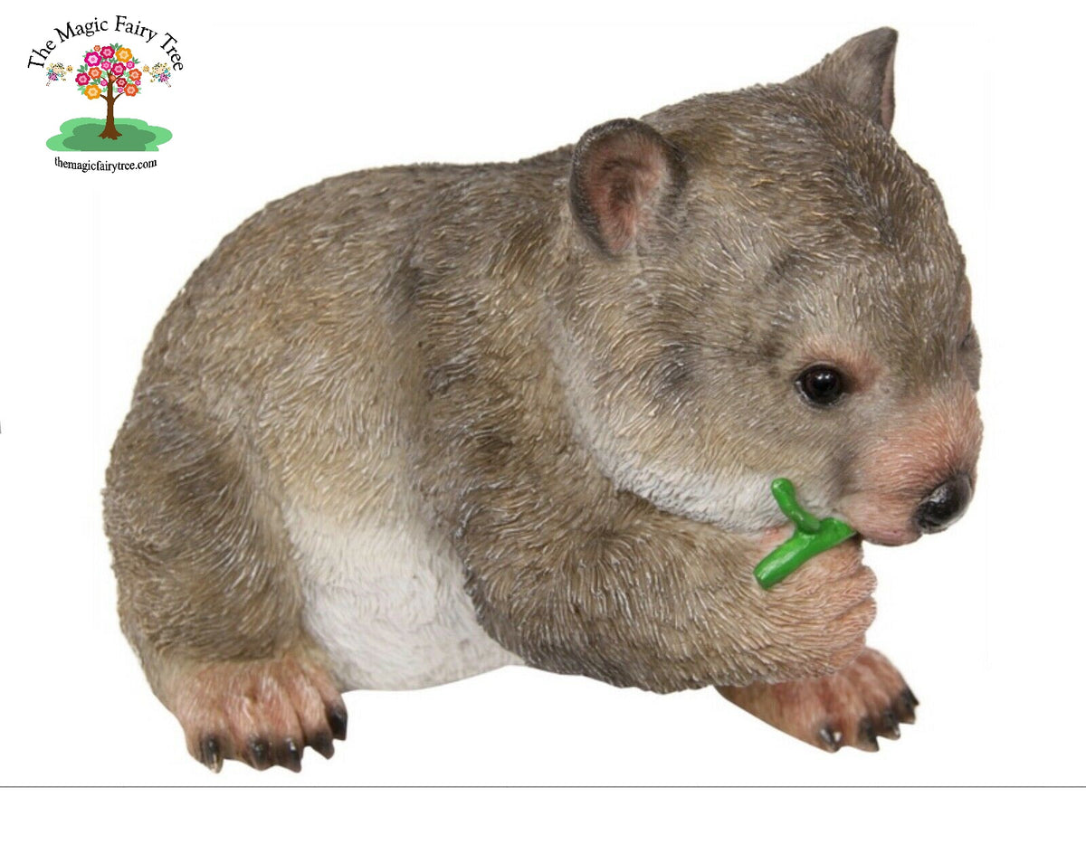 29cm wombat eating leaves garden ornament